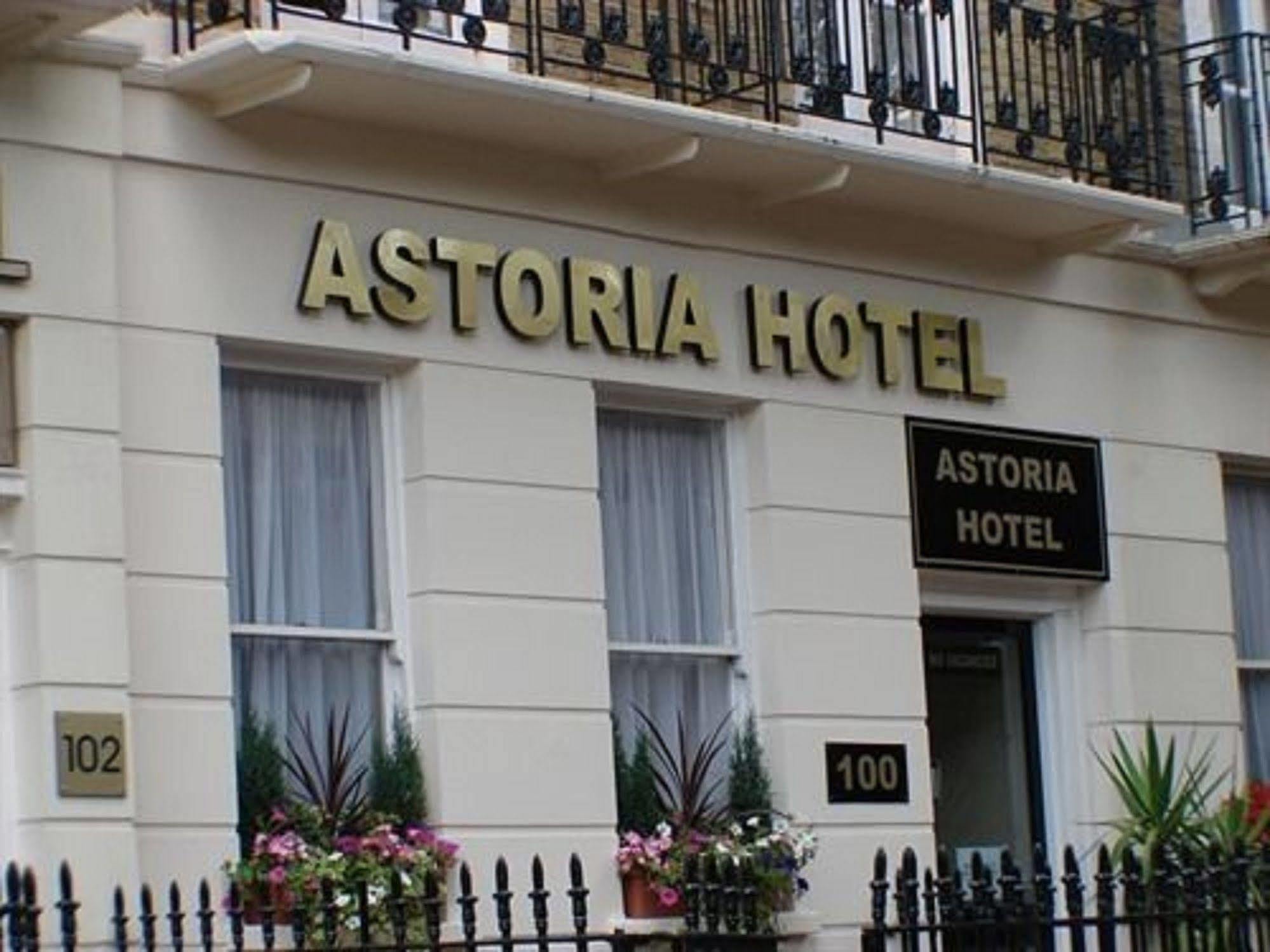 Astoria Hotel Londen Buitenkant foto